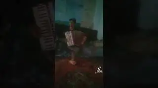 Цыган красиво поёт и снова одиноко я сижу на кухне