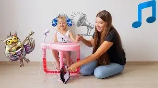 УГАДАЙ ПЕСНЮ ВМЕСТЕ С КАТЕЙ! GUESS THE SONG!