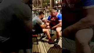 Europe champion vs elite armwrestler at East vs West14