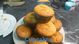 MY EASY VANILLA CUPCAKES RECIPE| RAVEEN'S VLOGS