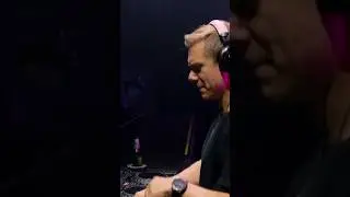 Armin played Alice Deejay - Better Off Alone (Olly James Remix) #arminvanbuuren #shorts #ultra