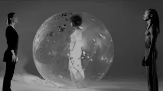 Horizon - BrokenTale - Three worlds, three dancers trying to communicate -