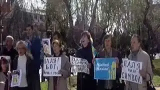 Акція в підтримку Н.Савченко,Гімн(Мадрид 1.03.15)