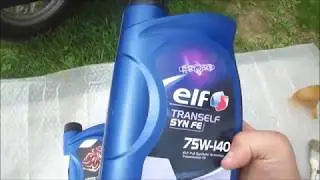Changing the oil on a Honda Dio AF 62