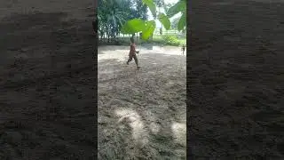 কে ফাস্ট হবে দীর্ঘলাফ #anu_r #youtubeshorts