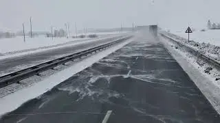 Все пора работать.