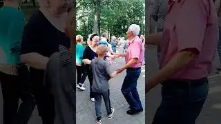 Танцы кому заа Саранск Пролетарский Парк. 26 июня 2024 год.