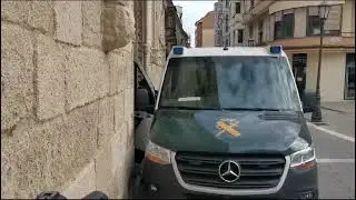 Llegada a la Audiencia del empresario de Villaralbo acusado de violación