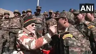 प्रधानमंत्री द्वारा जवानो के साथ समय व् खुशिया बाटते हुए  #मोदी #modi #pm #army ##javan