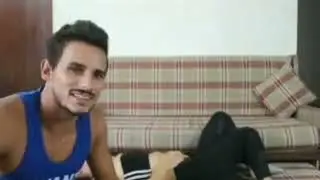 girlfriend vs boyfriend stomach sitting challenge
