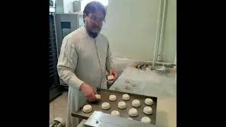 О.Илиодор с о.Дионисием пекут просфоры