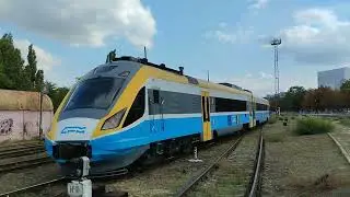 Дизель-поезд Д1М-005 (D1M-005) Яссы-Сокола - Кишинёв прибывает на станцию Кишинёв