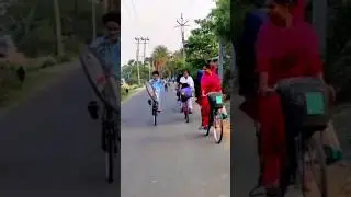 cycle stunt school girl reaction😲 