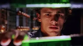 Гарри узнает, что его отец Зеленый Гоблин. Человек Паук 2 (2004)