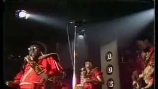 Commodores - Brick house 1978