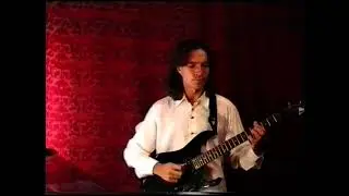 Ютуб посчитал,что это играет Joe Satriani) Always With Me,Always With You.РАМ им.Гнесиных эстрада ф.