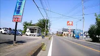 逆走するトレーラー牽引自転車