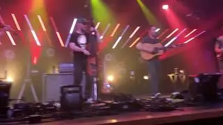 Yonder Mountain String Band -- Don't Let Your Deal Go Down