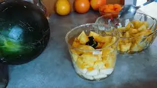 Du yaourt et du fruits et ça donne ceci