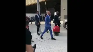 McGregor's photographer hits himself with a pole