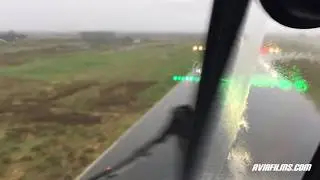Boeing 737 cockpit landing HEAVY RAIN