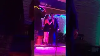 Ильхан и Бурджу поют