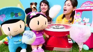 Çocuk videoları! Ümit ve Oyuncak Koca Ayı Ayşe'den pamuk şeker alıyor! Ayşe ve Ümit