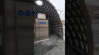 ¿Dónde está el baño/el servicio?