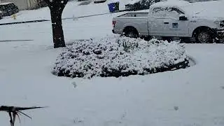 2/25/2023 snowing north Rialto California