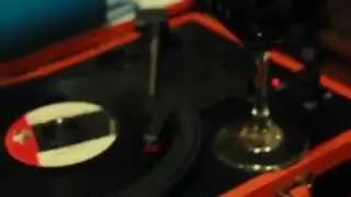 Humo y vinilos en la Guarida