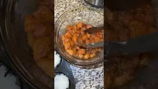 Spicy salmon muffins