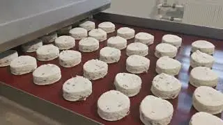 А Вы знаете как делают сырники? Смотрите👍