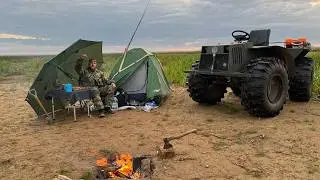 Рыбалка с ночёвкой на ВЕЗДЕХОДЕ. Мужской отдых на природе.