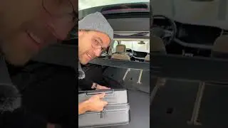 💡 2024 VW Touareg Electric Hatch Allows you to Get your Stuff Before Closing 