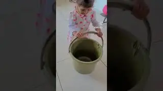 bahut sara pani bharna hai aaj to🤣🤣 .  #shorts #ytshorts