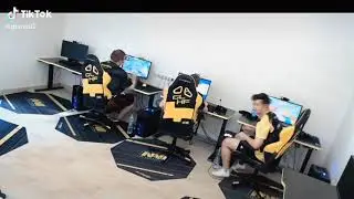 Flamie захотел срать после матча😭