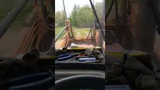 Гоню на новом тракторе