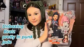Unboxing bratz pretty in punk jade!