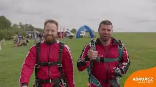 Tandemový seskok padákem z vrtulníku Mi-8 | Dan Jakubec testuje pro Adrop.cz