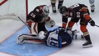 Ryan Strome game misconduct for kneeing Kyle Connor