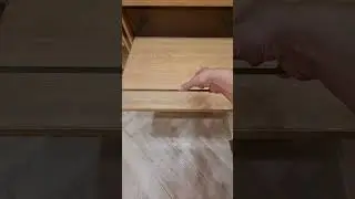 Гардеробная со стеклянными ящиками