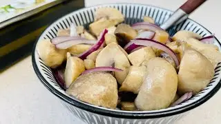 Marinated champignons - a quick recipe