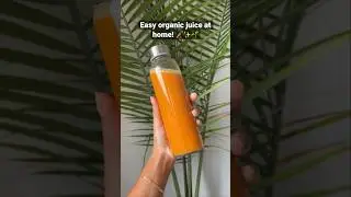 What’s your favorite juice combo? 🥕✨🌱⁣⁣⁣⁣⁣⁣⁣⁣⁣⁣⁣⁣⁣ #holistichealth #juicing #juicingrecipes