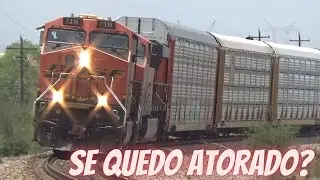 Tren en problemas , no pudo con su peso en la subida!