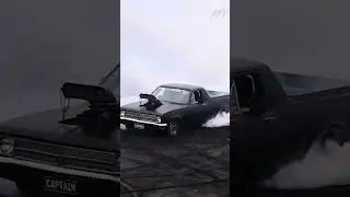 Summernats 36 Burnouts Clip 01 #burnout #summernats36 #summernats #australia #v8 #musclecar #blower