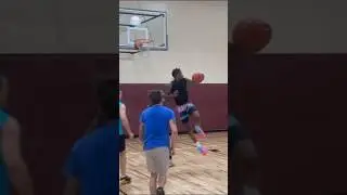 Dzoe with one of the craziest in game layups I’ve ever seen #viral #basketball #shorts
