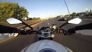 Motortest: Triumph Street Triple R | 2014