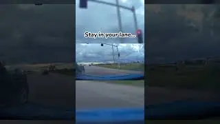 🚦 Remember to stay in your lane and keep your driving skills sharp #lingdu #lingdudashcam #fy #fyp