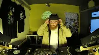 Synkro // 90-min Vinyl Mix ~ Jungle / D&B