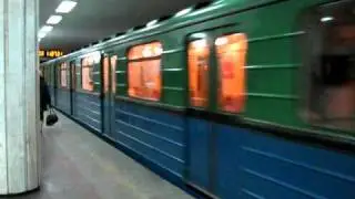 Еж3 №5741-5742 на станции Холодная Гора